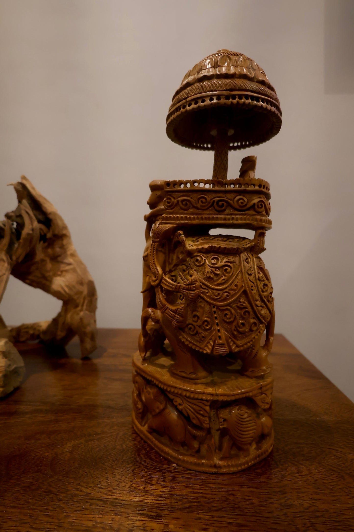 Sandalwood Antique Royal Ambabari