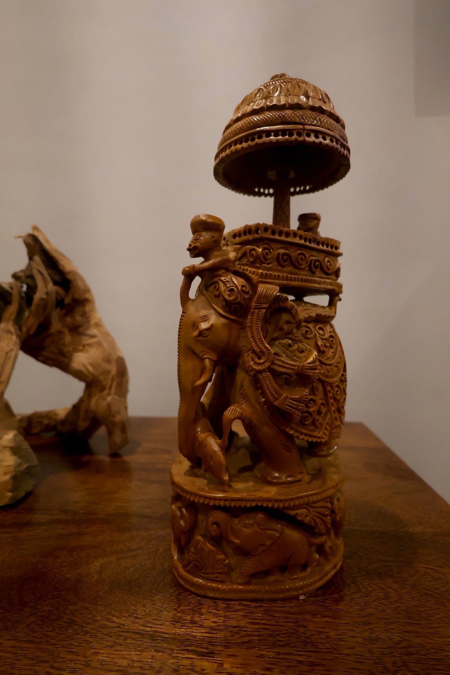 Sandalwood Antique Royal Ambabari