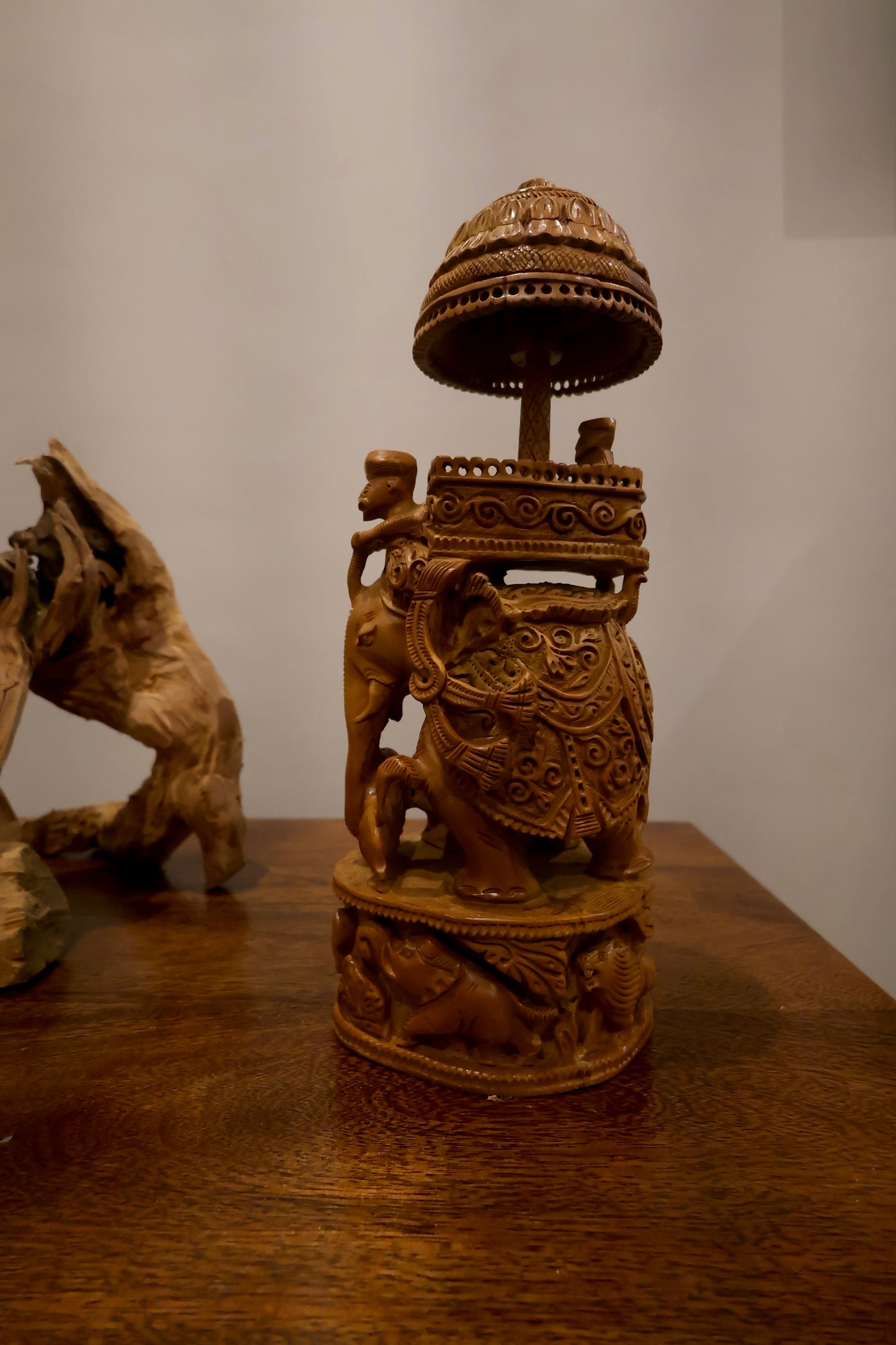 Sandalwood Antique Royal Ambabari