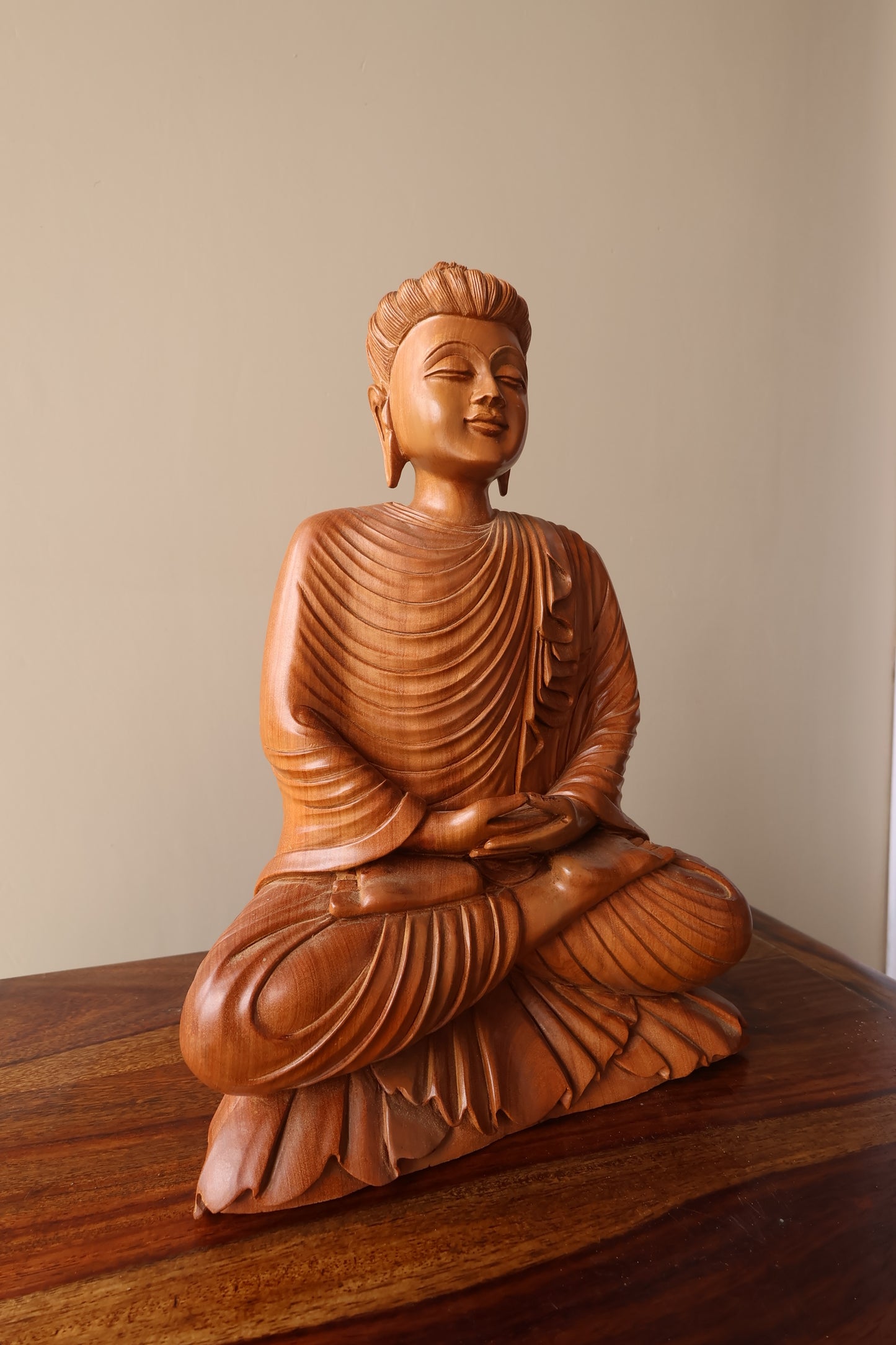 Sandalwood Beautifully Hand Carved Meditation Buddha Statue