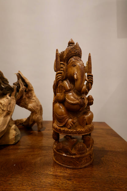 Vintage Fine Carved Ganesha Solid Round Statue