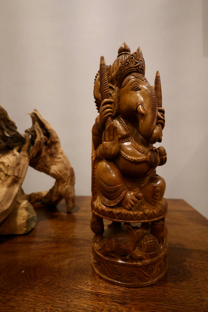 Vintage Fine Carved Ganesha Solid Round Statue