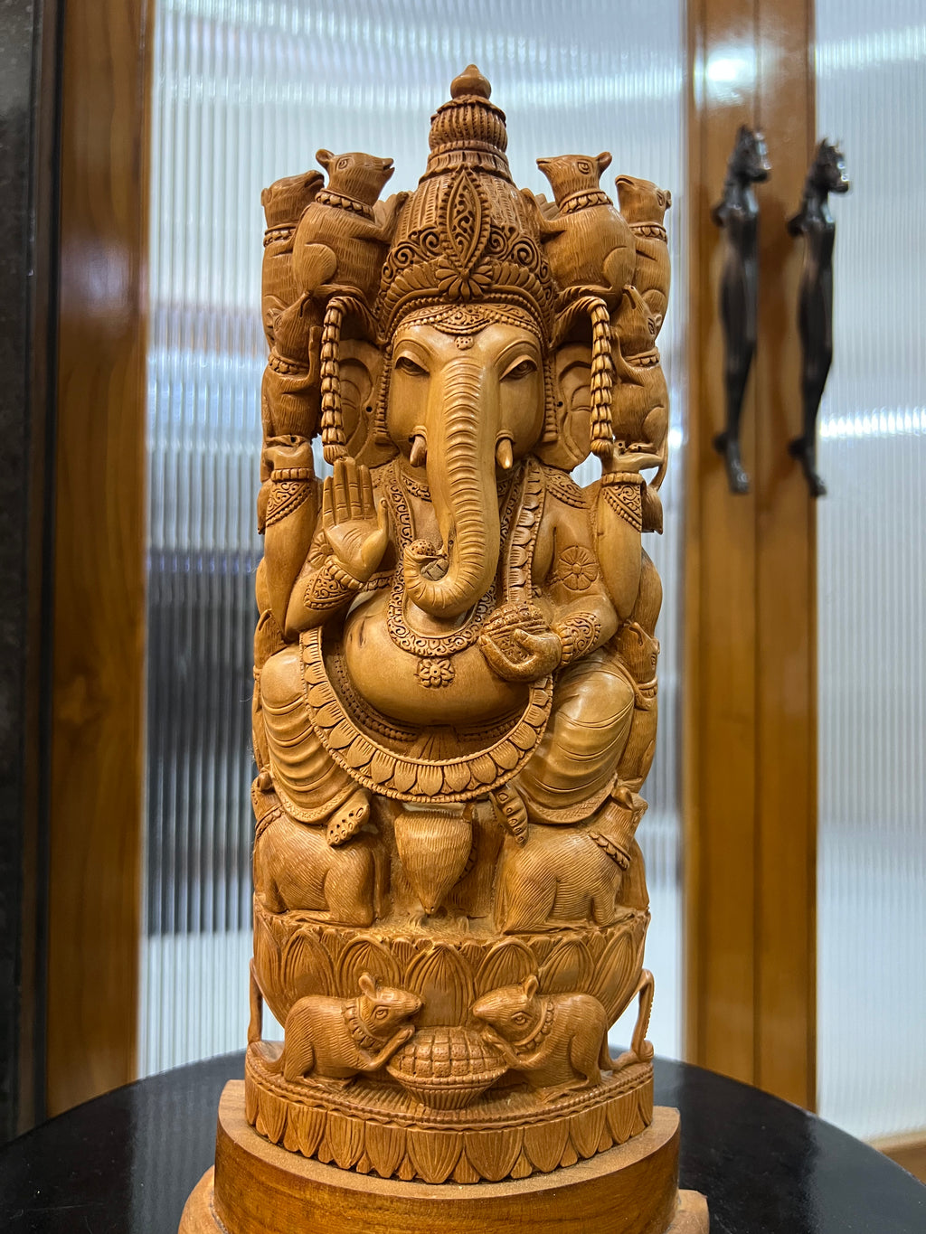 Sandalwood Rare Ganesha Sitting on Mouse statue (12 inches)