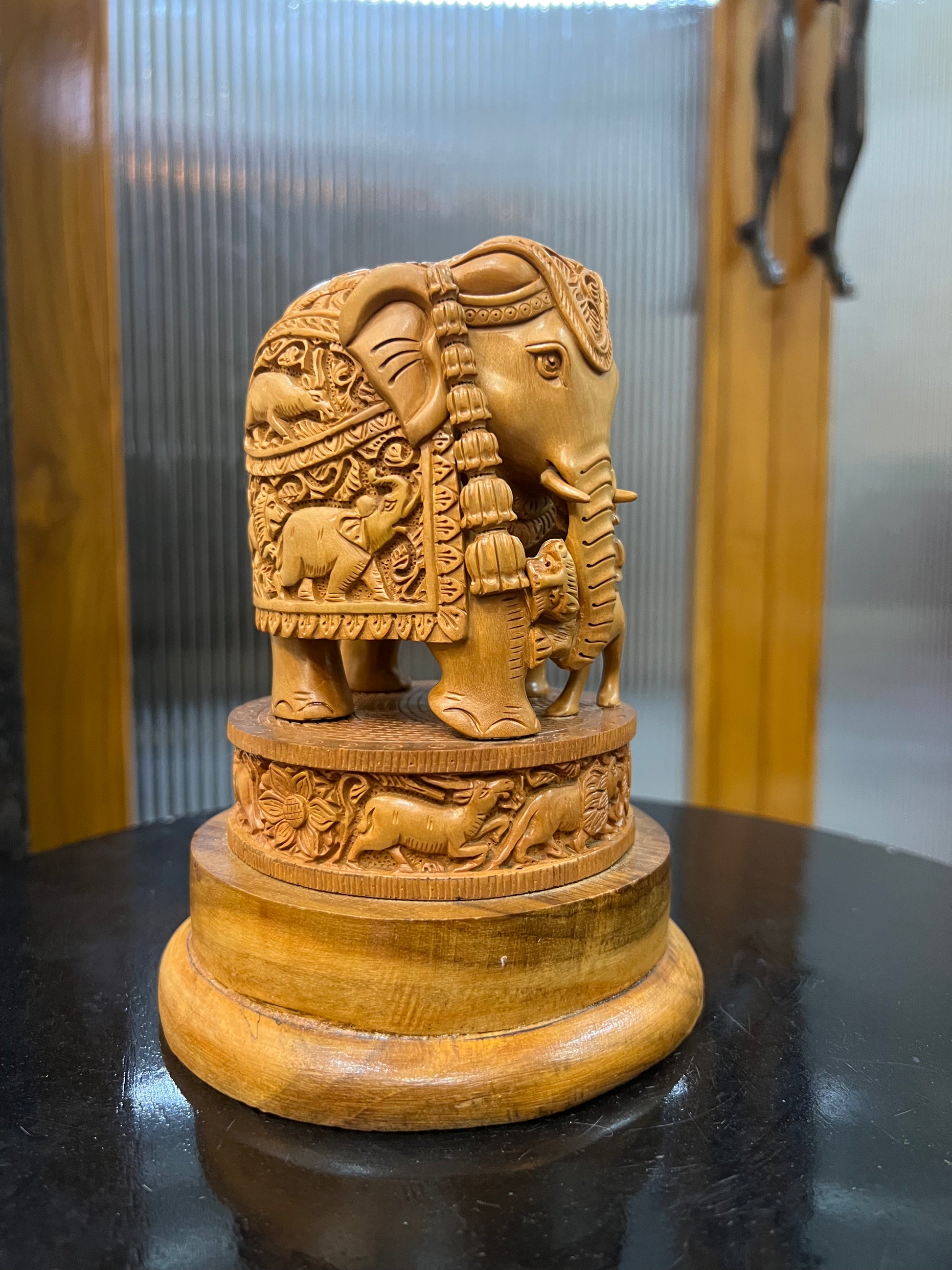 Sandalwood Craving Round Elephant With Base