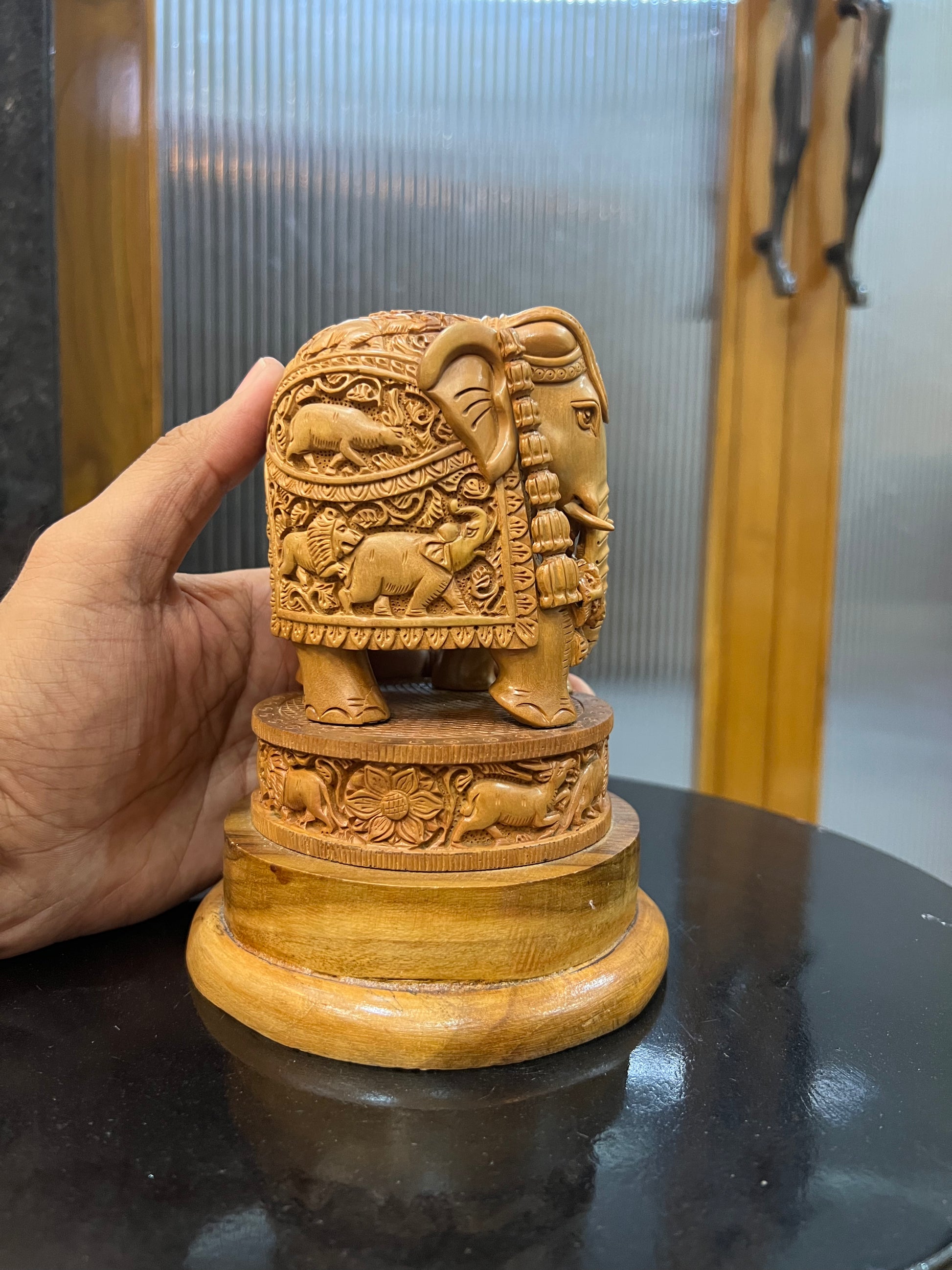 Sandalwood Craving Round Elephant With Base