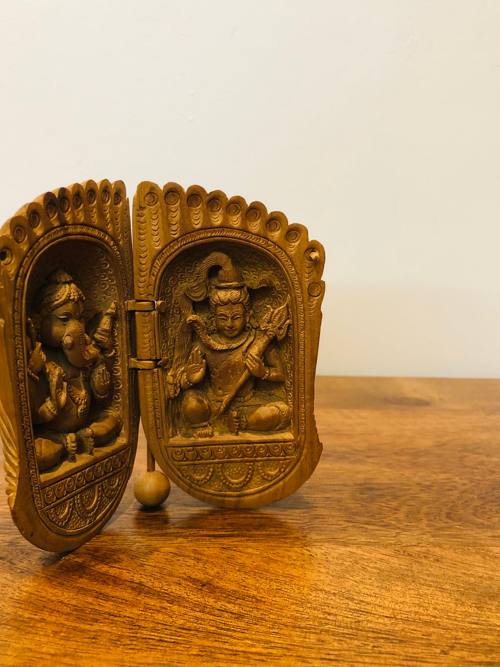 sandalwood handmade shell