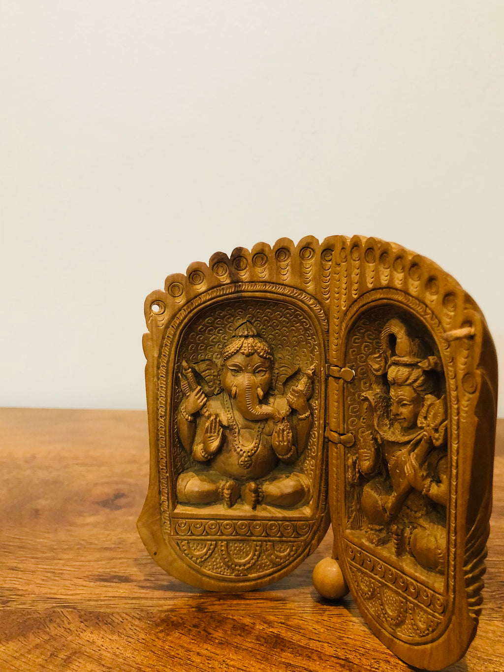 sandalwood handmade shell