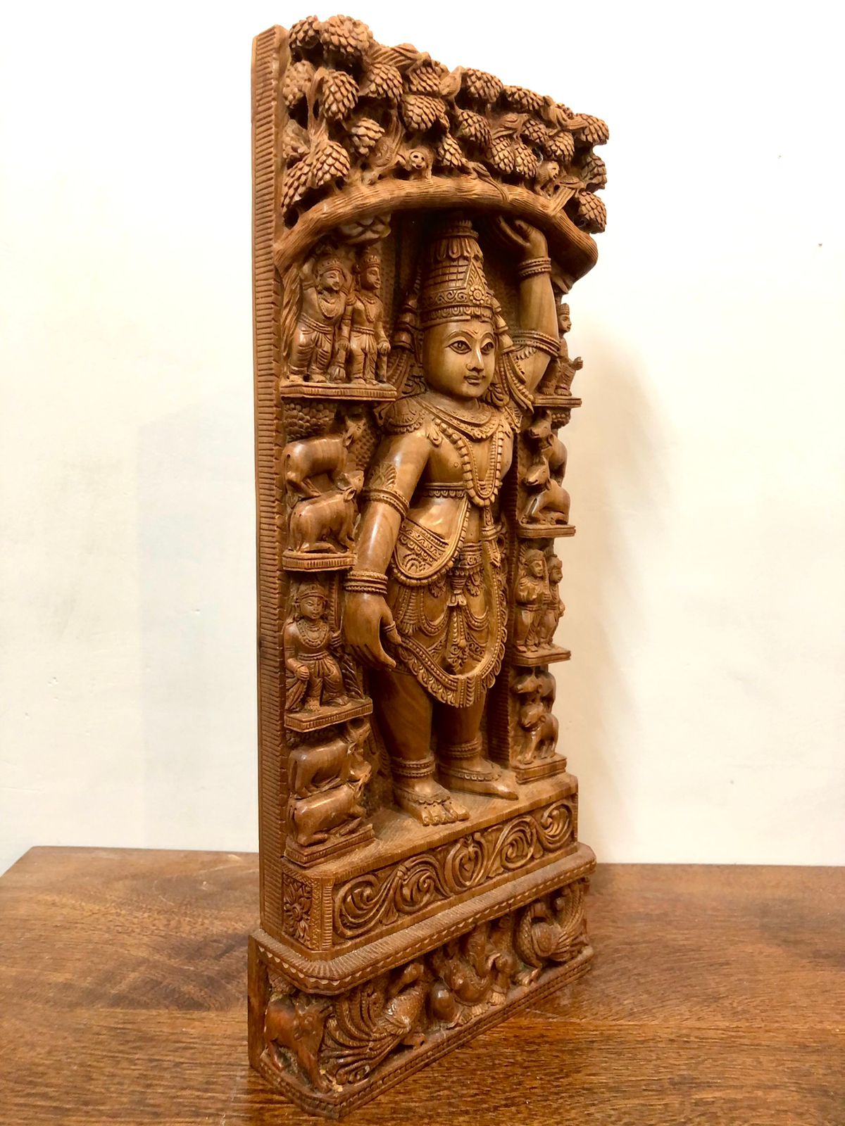 Sandalwood Rare Krishna Statue Holding Goverdhan
