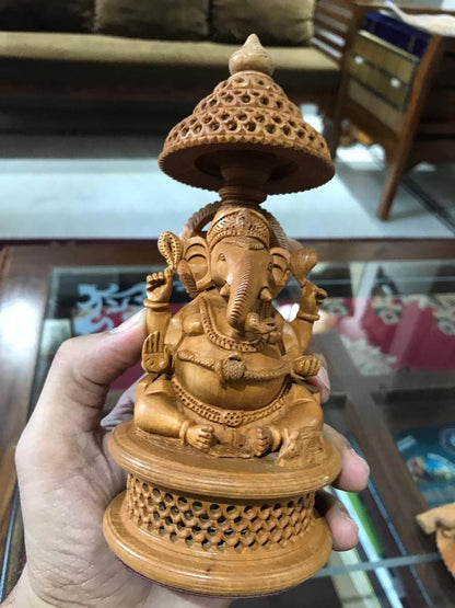Wooden Round Jali Ganesha Fine Hand Carved Statue - Arts99 - Online Art Gallery
