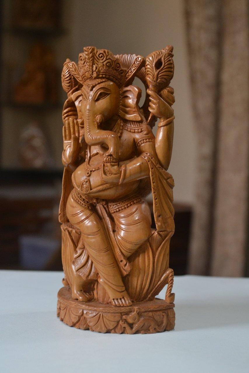 Sandalwood Decorative Ganesha Idol Fine Hand Carved Statue - Arts99 - Online Art Gallery