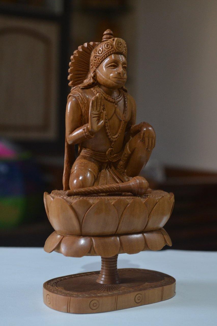Sandalwood Unique Lord Hanuman Statue On Lotus - Arts99 - Online Art Gallery